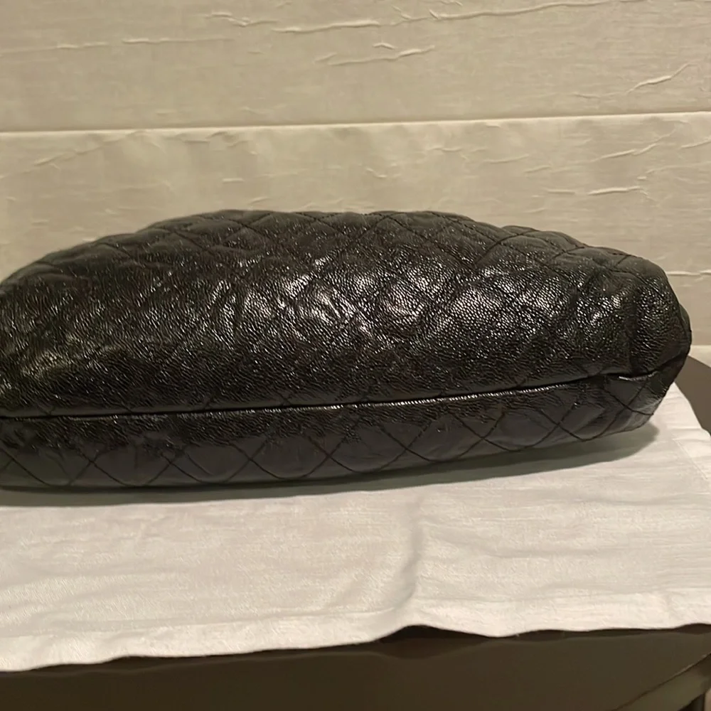Chanel Black Quilted Glazed Caviar Hobo Bag - Picture 5 of 9